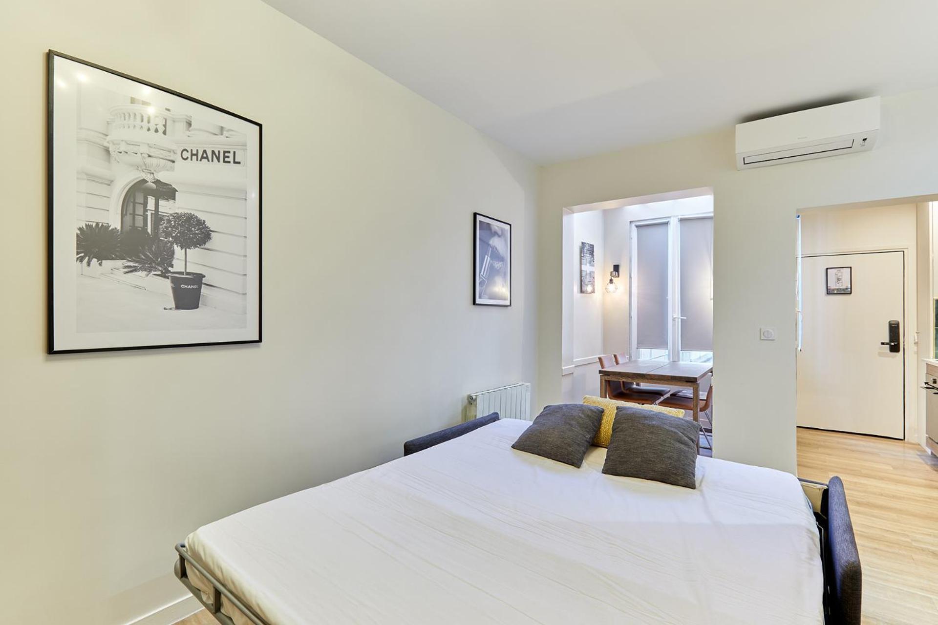Rent A Room - Residence Meslay ปารีส ภายนอก รูปภาพ